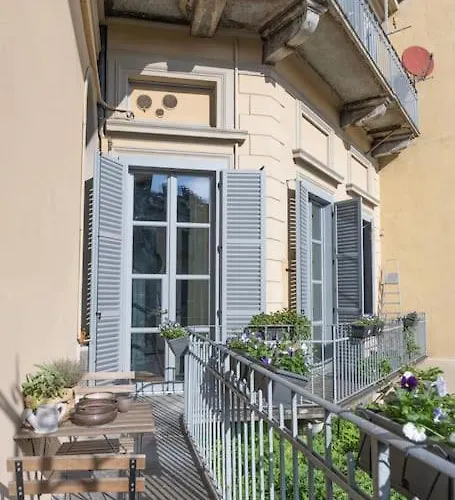 Lavi' Elegante Luminoso Apartment